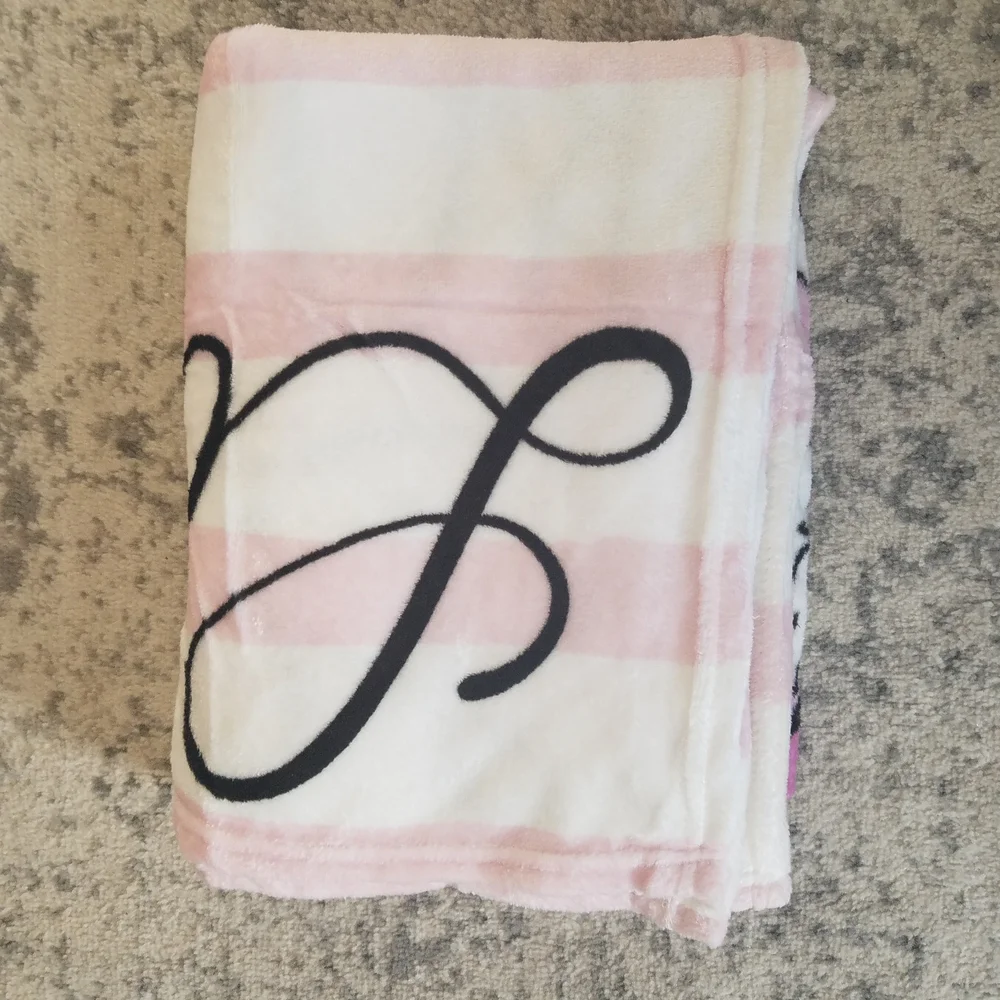 Disney Stripe Pink/White Aristocats Marie Throw Blanket Cat Soft Fleece